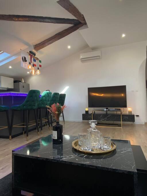 Welcome To Matteo'S Bar - Place Massena 5Min Beach Nizza Esterno foto
